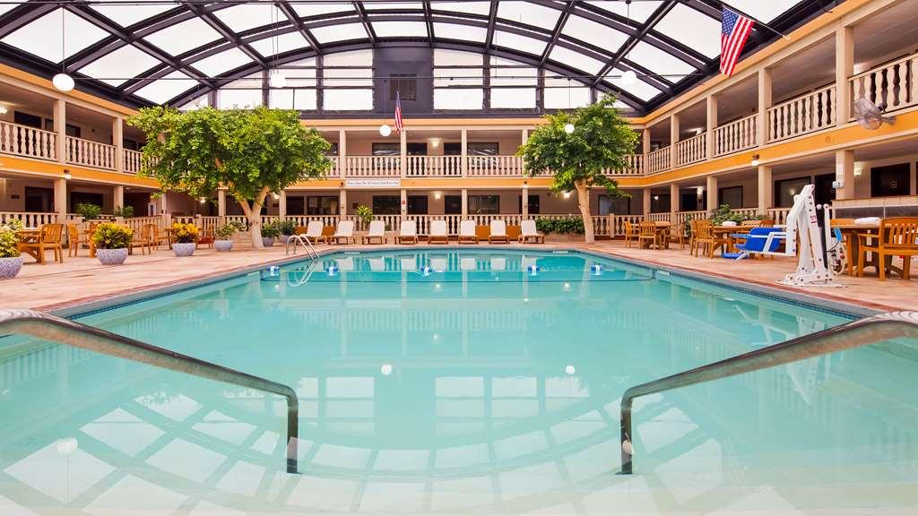 Americinn By Wyndham Appleton Downtown Экстерьер фото