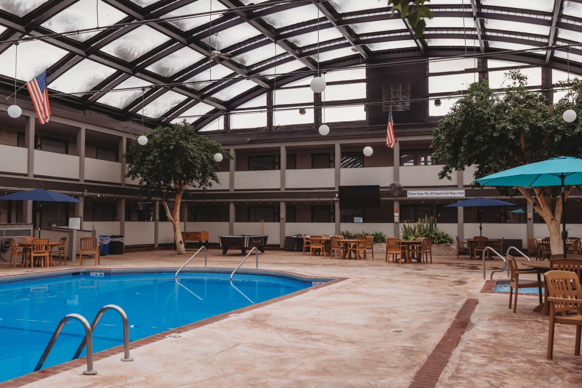 Americinn By Wyndham Appleton Downtown Экстерьер фото